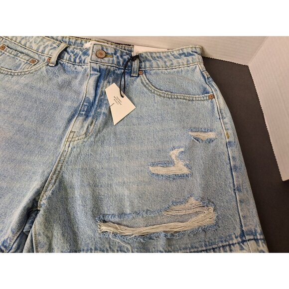 Zenana Shorts Women's Size L 32X5 Cutoff Distressed Medium Wash Denim - Picture 2 of 6